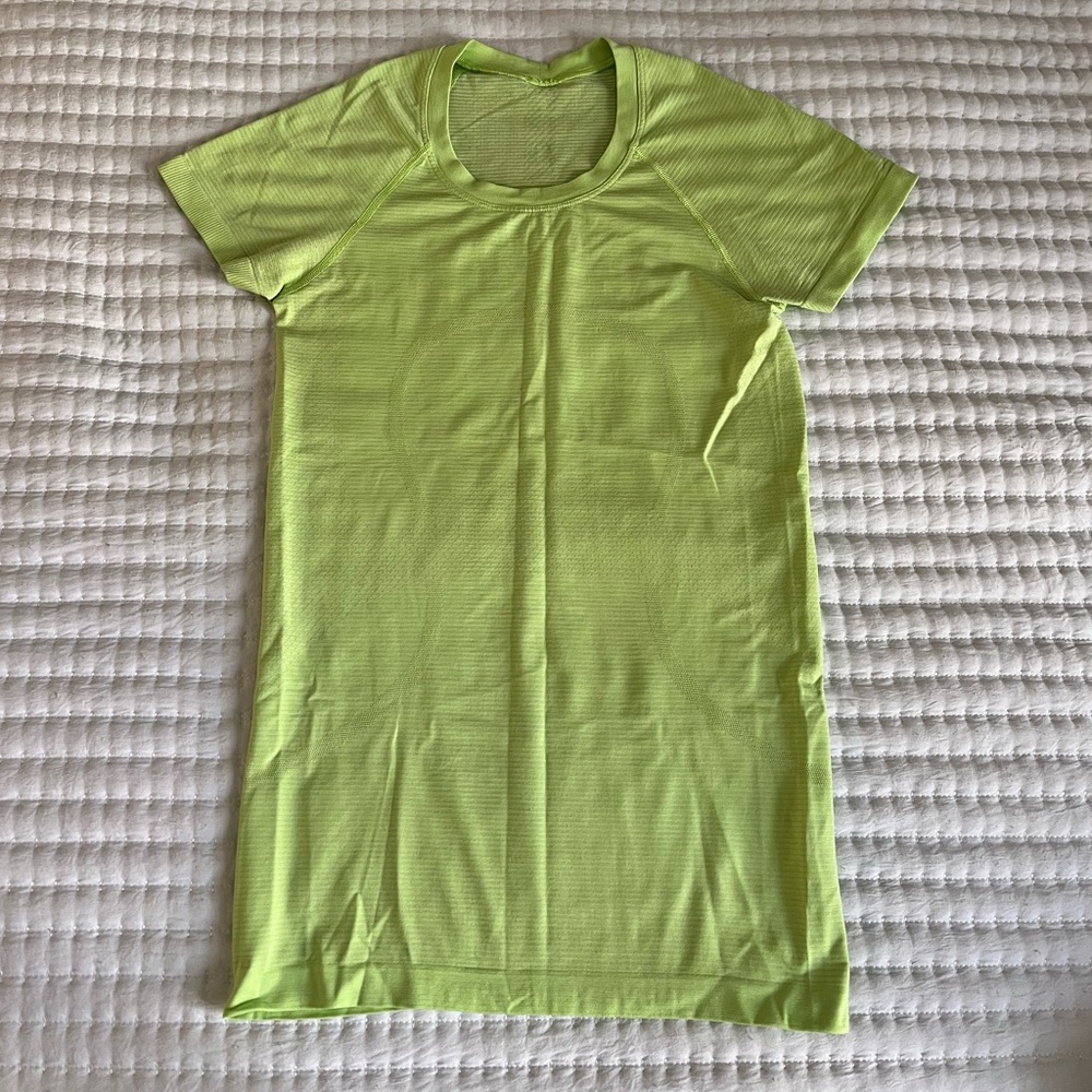 Lululemon Swiftly Tech Top